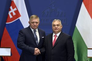 Χαμός εντός ΕΕ: Ουγγαρία και Σλοβακία απειλούν να μπλοκάρουν την Σύνοδο για την Ουκρανία