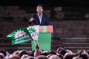 Ανδρουλάκης: Με τον κ. Μητσοτάκη πρωθυπουργό γίναμε μπανανία πολυεθνικών