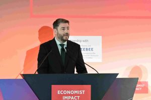 Ανδρουλάκης: «Tο μόνο τρίποντο που έχει βάλει ο Πρωθυπουργός είναι το τρίποντο της ακρίβειας»