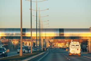 Τραγωδία στην Ινδία: Τουλάχιστον 21 άνθρωποι σκοτώθηκαν όταν λεωφορείο κατέπεσε σε φαράγγι