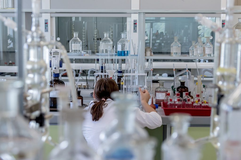 Η ΑΑΔΕ ορίστηκε ευρωπαϊκό σημείο αναφοράς για τον ποιοτικό έλεγχο κλωστοϋφαντουργικών προϊόντων
