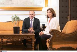 Γεραπετρίτης: Συναντήθηκε με την προσωπική απεσταλμένη του γγ του ΟΗΕ για το Κυπριακό