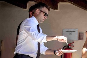 Νέο “χτύπημα” Κασσελάκη στο Τικ Τοκ: Δείχνει πώς νίκησε στη “μάχη” του αυγού – “Δεν είναι στημένο”(video)