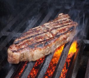 Πώς να προστατεύσετε τα μάτια σας όταν ψήνετε στα κάρβουνα: Οδηγίες για την αυριανή μέρα