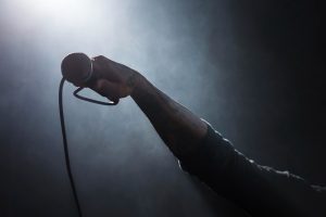 Ο σύζυγος της Ευρυδίκης πίσω από το μουσικό βίντεο στο TikTok που σαρώνει – “Τί έκαμες;”