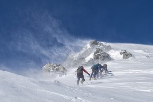 Το φρικαλέο περιστατικό στο πέρασμα Dyatlov: Γιατί οι θάνατοι των πεζοπόρων παραμένουν μυστήριο