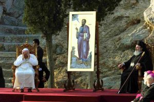 4 Μαΐου 2001: Όταν ο Πάπας Ιωάννης Παύλος Β’ ήρθε στην Ελλάδα- Ήταν η πρώτη επίσκεψη  Πάπα μετά το Σχίσμα του 1054