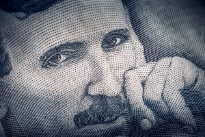 10 Ιουλίου: Οι επιστήμονες σε όλο τον κόσμο γιορτάζουν τα γενέθλια του κορυφαίου Νικολά Τέσλα