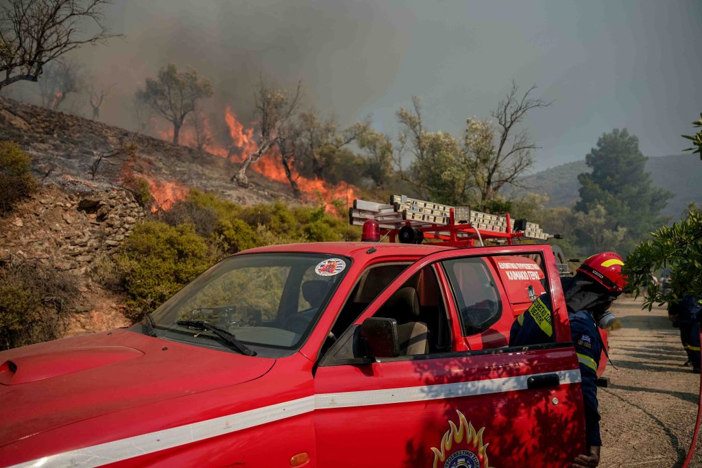 Πολύ υψηλός κίνδυνος πυρκαγιάς και αύριο Τρίτη 12/8: Οι περιοχές που βρίσκονται στην κατηγορία 4 – Χάρτης