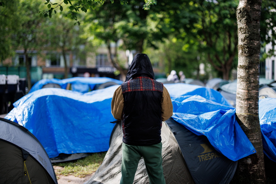 Χαμός στην Ιρλανδία: Επεισόδια κοντά σε ξενοδοχείο όπου φιλοξενούνται αλλοδαποί
