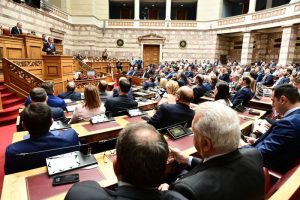 «Ιδεολογικός ευνουχισμός»: Τα… άκουσε από βουλευτές του ο Μητσοτάκης – Βαρύ το κλίμα στην Κ.Ο.