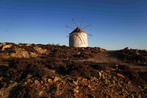 Αμοργός: Νέο θρίλερ με εξαφάνιση Αμερικανού συνταξιούχου – Είχε πάει για πεζοπορία vid