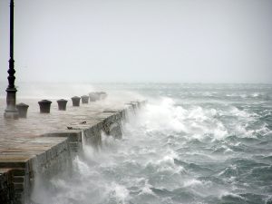 Βρετανία: Δύο νεκροί από την καταιγίδα Ντάρα – Αποκαλυπτικό ΒΙΝΤΕΟ με τις εικόνες καταστροφής