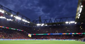 Euro 2024: Σέρβοι και Άγγλοι οπαδοί “έπαιξαν ξύλο” στο Γκελζενκίρχεν(vid)