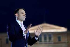 Κασσελάκης για Τσίπρα: “Ο Αλέξης είναι σήμερα εδώ”- “Πώς είναι δυνατόν να λείπει η καρδιά από τη θέση της”