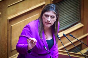Ανέβηκε το θερμόμετρο στη Βουλή: Κόντρα Κωνσταντοπούλου-Πλεύρη