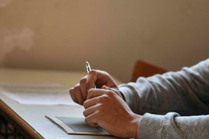 Τελευταία εβδομάδα Πανελλαδικών Εξετάσεων για τους υποψηφίους των ΓΕΛ – Τελευταίο κουδούνι σε δημοτικά και νηπιαγωγεία