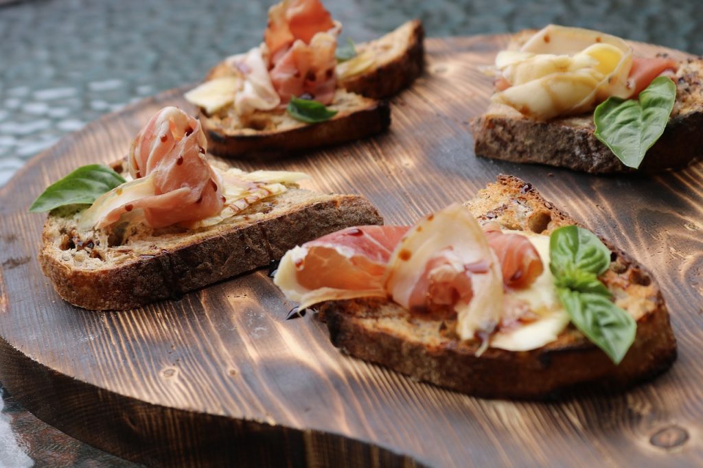 26+1 πρωτεϊνούχα σνακ που μπορείτε να πάρετε εύκολα μαζί σας στη δουλειά