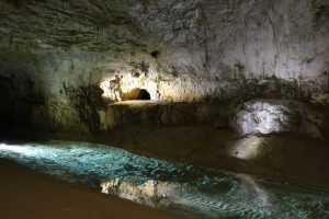 Άφωνοι οι αρχαιολόγοι με το “Σπήλαιο του Νεκρού” στα Πυρηναία: Πότε χρησιμοποιήθηκε ως καταφύγιο vid