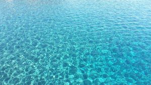 Οι Ελβετοί “ψηφίζουν” Κρήτη, Νάξο και Ίο στους προορισμούς με τις καλύτερες παραλίες