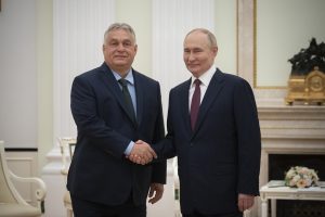 ΕΕ: “Πολιτικό λάθος” χαρακτηρίζει ο Σαρλ Μισέλ το ταξίδι του Όρμπαν στην Μόσχα
