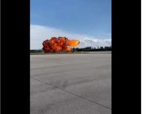 Σοκαριστικά ΒΙΝΤΕΟ! Πολωνικό μαχητικό συνετρίβη μπροστά στην κάμερα