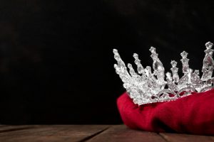 Η πριγκίπισσα της Ιορδανίας, κόρη της Βασίλισσας Ράνια, που παντρεύτηκε Έλληνα