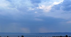 Νέο τεράστιο και μάλιστα ενεργό σύννεφο πάνω από την Πέρινθο