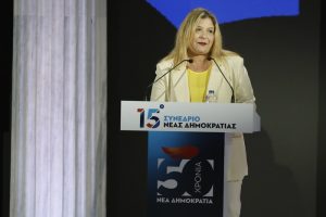 Συρεγγέλα για Τέμπη: «Ποιος θα ζητήσει συγγνώμη από τους γονείς των μηχανοδηγών;»