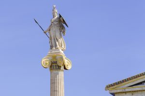 Εξαιρετικά διατηρημένο δαχτυλίδι 1800 ετών  χαραγμένο με τη θεά Αθηνά βρέθηκε από έφηβο