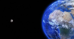 Ο αστροναύτης της NASA απαθανατίζει εντυπωσιακές κόκκινες εκλάμψεις που “χορεύουν” πάνω από καταιγίδες στη Γη
