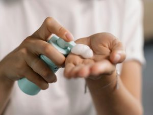 Καλλυντικά: Γιατί να επιλέγουμε τα προϊόντα με τη σήμανση «χωρίς paraben»