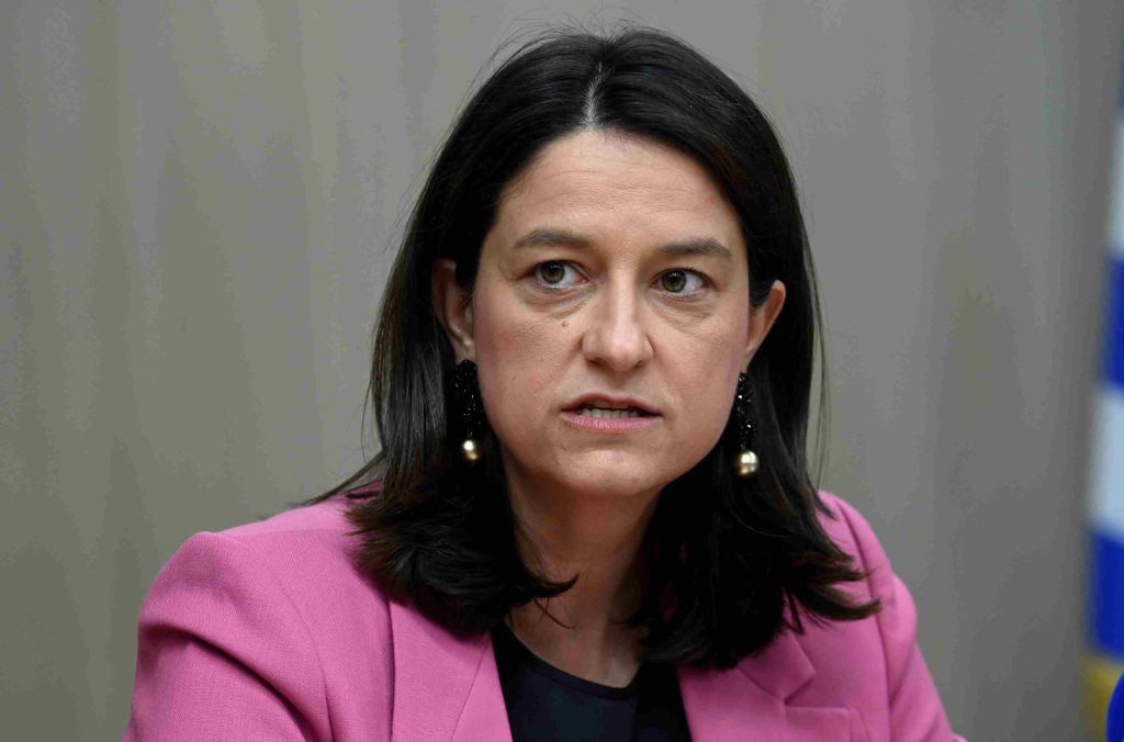 Ν. Κεραμέως: Επεκτείνεται και ενισχύεται με 5.000 πρόσθετες θέσεις πλήρους απασχόλησης το πρόγραμμα για τις άνεργες γυναίκες
