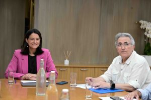 Κεραμέως – Συνάντηση με ΓΣΕΕ: H Ψηφιακή Κάρτα καταγράφει τον πραγματικό χρόνο εργασίας