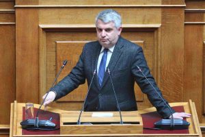 Κωνσταντινόπουλος – ΠΑΣΟΚ: “O κ. Δούκας πρέπει να στείλει λουλούδια στον κ. Βορίδη” vid
