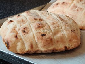 Τί είναι το Flatbread με τα 2 υλικά που κάνει θραύση(vid)
