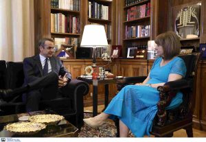 Μητσοτάκης: “Σήμερα συμπληρώνονται εννιά χρόνια από το τραγελαφικό δημοψήφισμα του 2015”