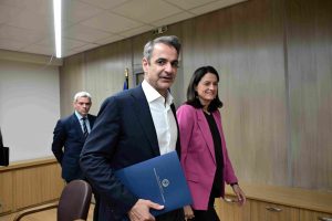 Μητσοτάκης: Στα 950 ευρώ ο κατώτατος μισθός στο τέλος της τετραετίας vid