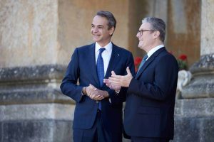 Ο Κυρ. Μητσοτάκης συναντήθηκε με τον βρετανό πρωθυπουργό Σερ Κιρ Στάρμερ