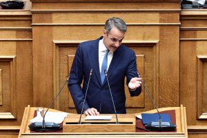 Προϋπολογισμός 2025 – Κυρ. Μητσοτάκης: Οι φόροι εξακολουθούν να μειώνονται – Εκτιμώ ότι το 2027 ο μέσος μισθός θα είναι πάνω από τα 1500 ευρώ