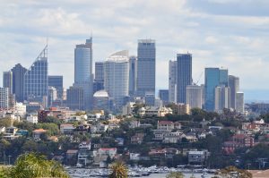 Η τρέλα με τα ενοίκια δεν είναι μόνο ελληνικό φαινόμενο – Μπαλκόνι στο Σίδνεϊ ενοικιάζεται για 600 ευρώ το μήνα!