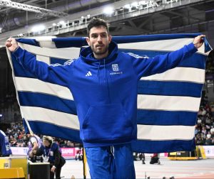 Τα επικά σχόλια Τεντόγλου κατά την άφιξη στο Ολυμπιακό Χωριό μαζί με Καραλή σε ένα χιουμοριστικό βίντεο(vid)
