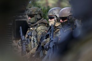 Αν δεν αλλάξει κάτι θα σύρουν την Γερμανία σε πόλεμο – Τι συμβαίνει εντός της κυβέρνησης του Βερολίνου