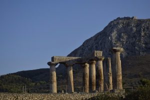 Σπάνιο εύρημα: Ανακαλύφθηκε αρχαία ρωμαϊκή φυλακή στην Κόρινθο με κατάρες κρατουμένων(vid)