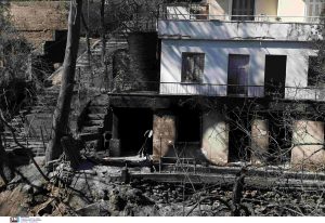 Φωτιά στην Αττική: 146 ακατάλληλες προς χρήση κατοικίες στις πυρόπληκτες περιοχές