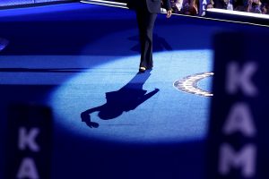 Απελπισία: Αυτό φέρεται να είναι το κλίμα εντός των Δημοκρατικών λίγο πριν την τελική κάλπη