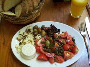 Κάπαρη: Ο διατροφικός “θησαυρός” της Μεσογείου με τα πολλαπλά οφέλη για την υγεία