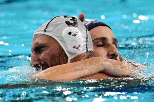 Συγκλονίζει ο Σκουμπάκης: «Ελπίζω να είναι εφιάλτης, να ξυπνήσω και να ξαναπαίξω αυτό το παιχνίδι» vid