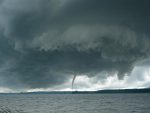tornado-4105356_1280