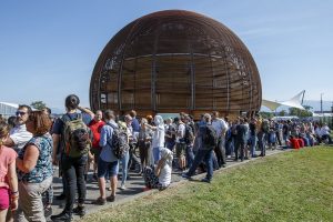 Στο CERN ο Κ. Πιερρακάκης: «Η Ελλάδα είναι ένα από τα 12 ιδρυτικά μέλη του»